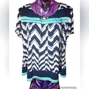 Women's 1x Chevron Blue and White Notations Top with Metal Accent